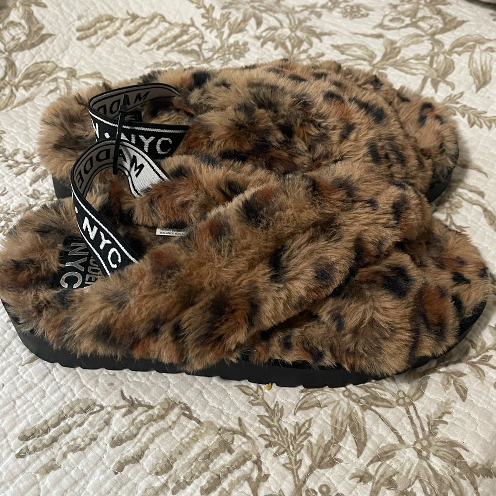 Steve Madden NYC Womens Leopard Faux Fur Platform Confort Foam Slippers  Size 8